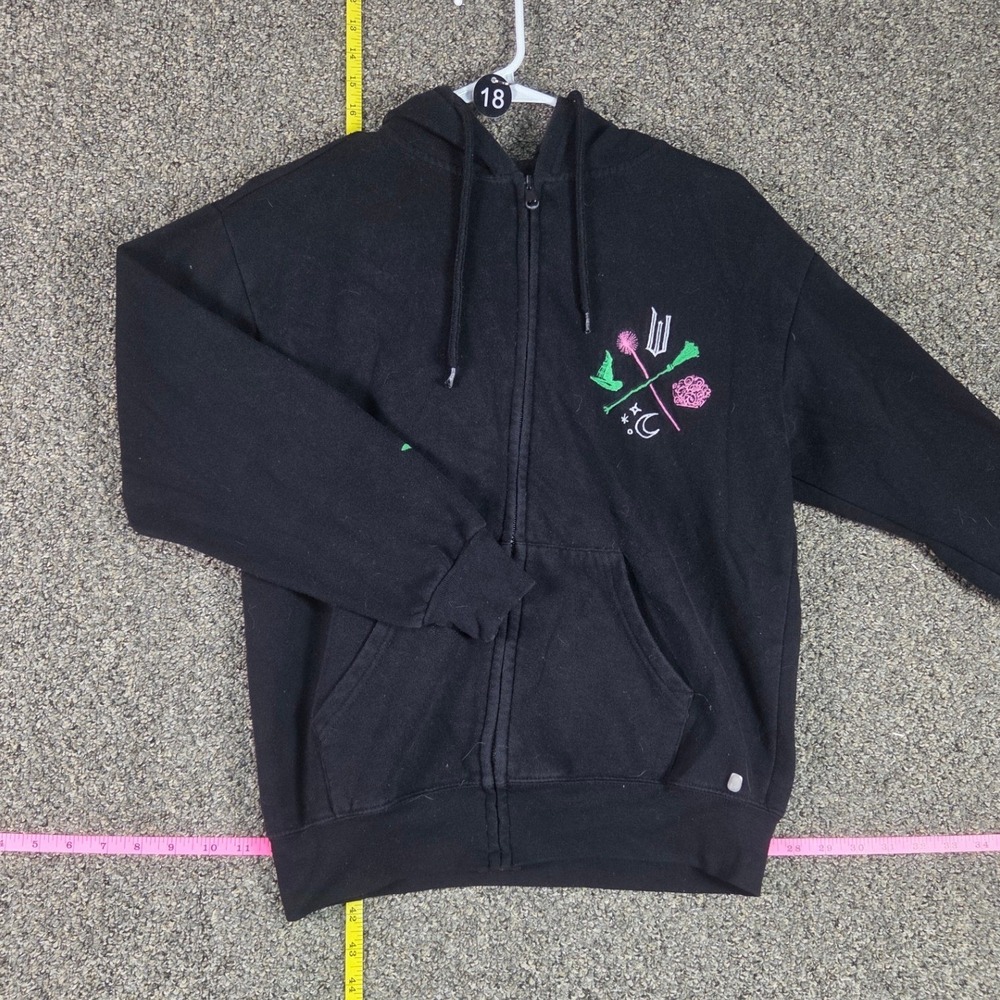 Wicked Zip Up Hoodie Womens XS Black Embroidered Musical Broadway 6QSJ001-4L16
